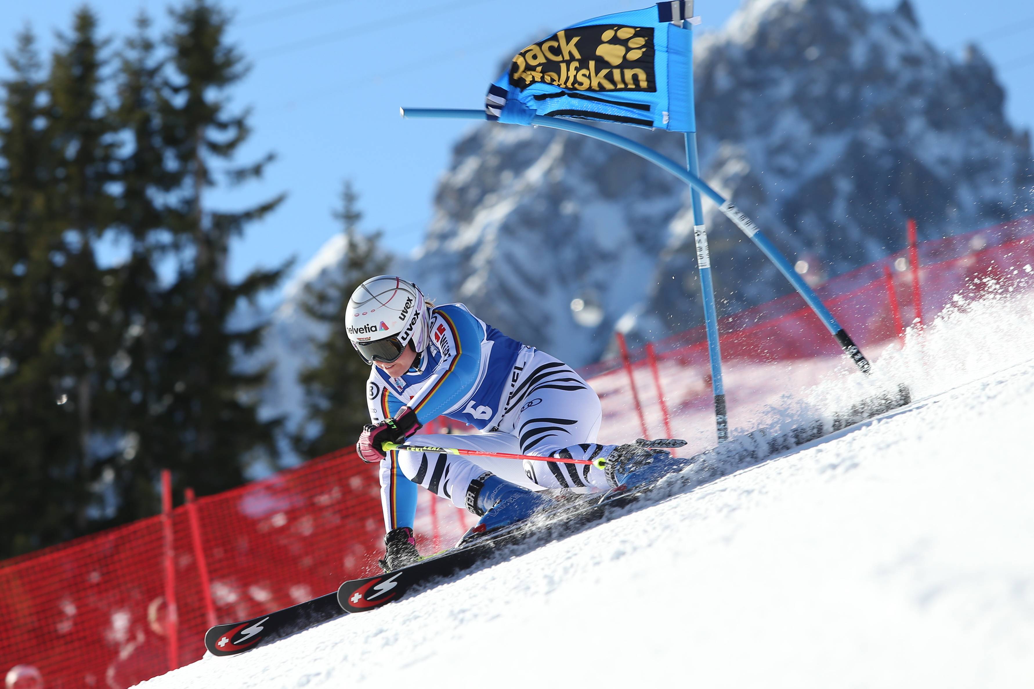 Ski Alpin, WC In Courchevel, Damen Riesenslalom ALPINE SKIING - FIS WC Courchevel COURCHEVEL,FRANCE,20.DEC.15 - ALPINE SKIING - FIS World Cup, Giant Slalom, Ladies. Image Shows Viktoria Rebensburg (GER). Keywords: Stoeckli. PUBLICATIONxINxGERxHUNxONLY GEPAxpictures/xMathiasxMandl
Ski Alpine WC In Courchevel Women Giant Slalom Alpine Skiing FIS WC Courchevel Courchevel France 20 DEC 15 Alpine Skiing FIS World Cup Giant Slalom Ladies Image Shows Viktoria Vine Castle Ger Keywords Stoeckli PUBLICATIONxINxGERxHUNxONLY GEPAxpictures XMathiasxMandl